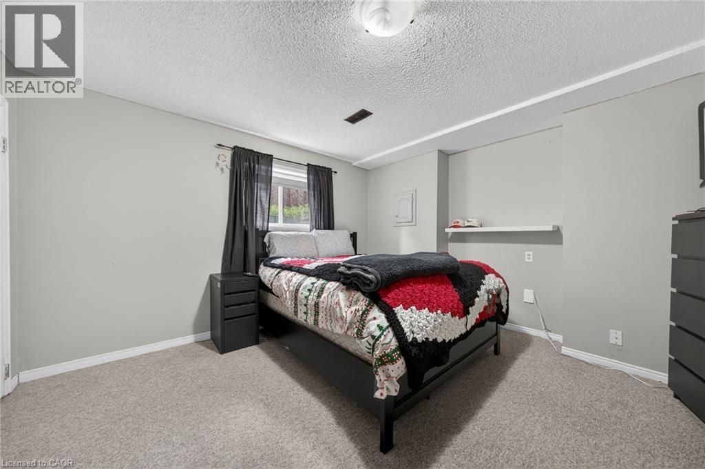 86 CHIMNEY HILL Drive thumbnail 32