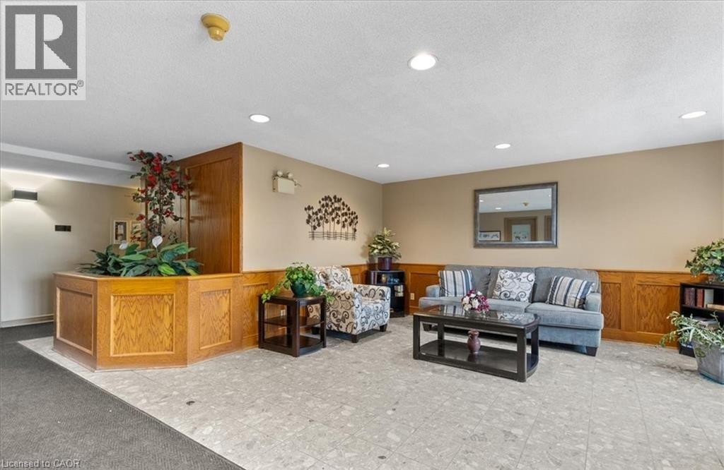 30 HUGO Crescent Unit# 110 thumbnail 38