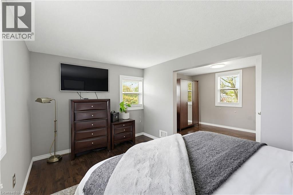 60 AVENUE Road thumbnail 17