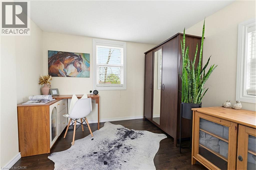 60 AVENUE Road thumbnail 22
