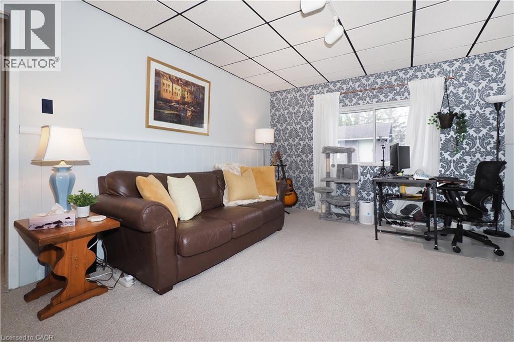 88 GILMOUR Crescent thumbnail 21