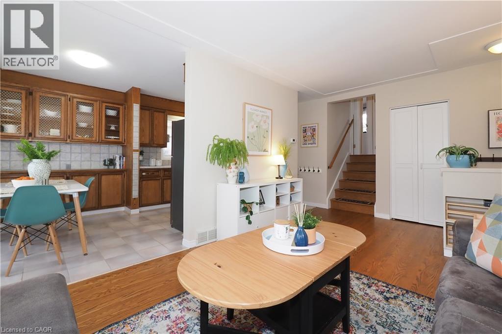88 GILMOUR Crescent thumbnail 6