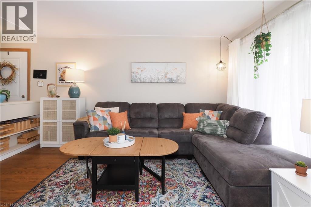 88 GILMOUR Crescent thumbnail 5