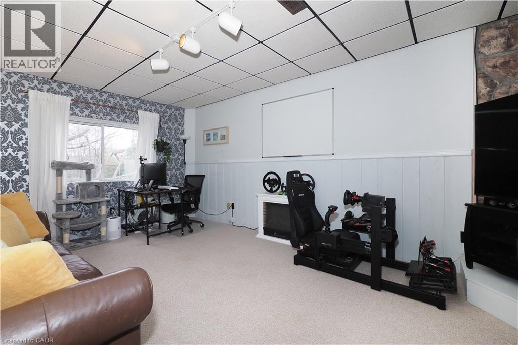88 GILMOUR Crescent thumbnail 20