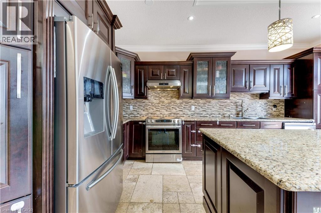 437 BEAUMONT Crescent thumbnail 10