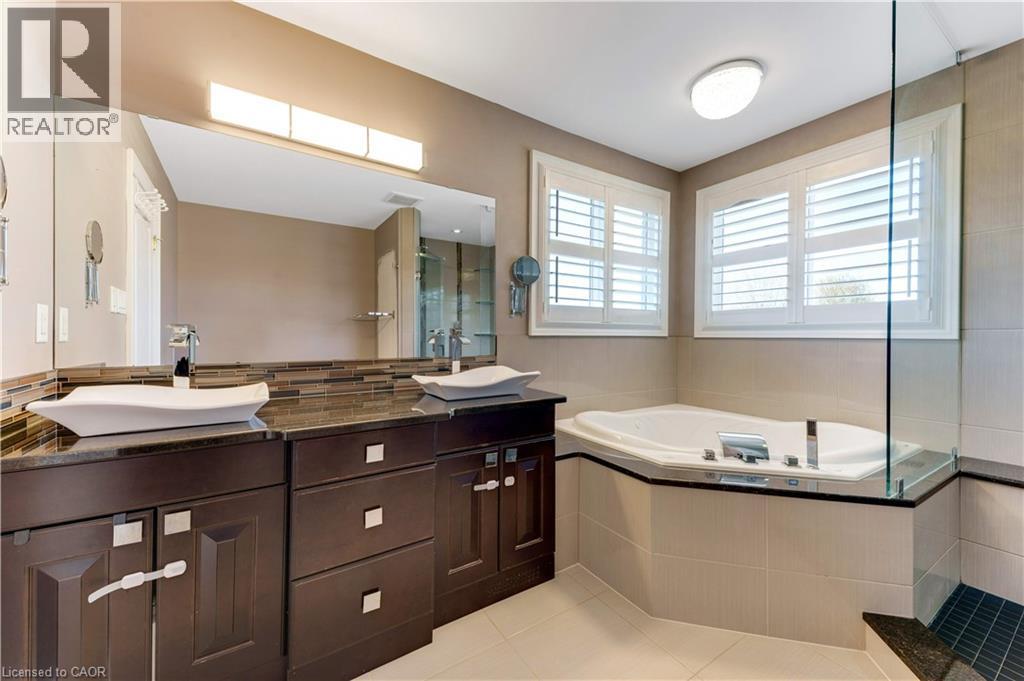 437 BEAUMONT Crescent thumbnail 20