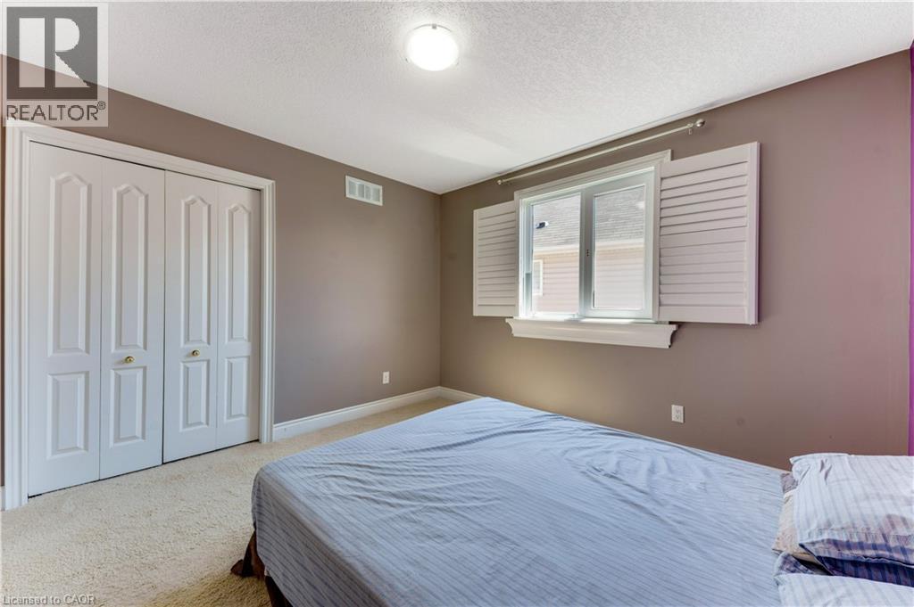 437 BEAUMONT Crescent thumbnail 23