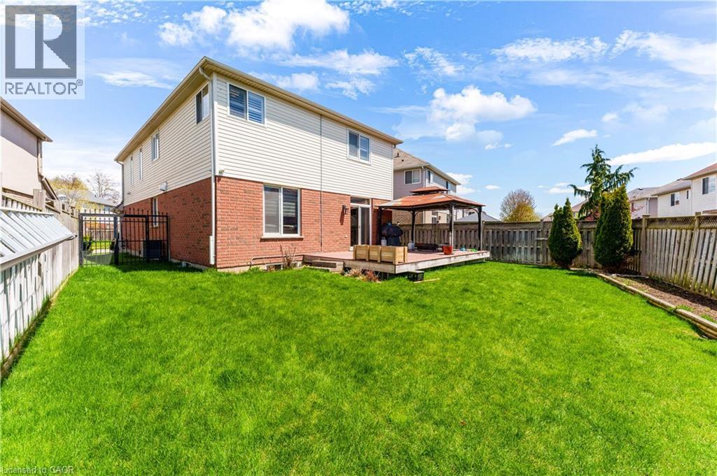 437 BEAUMONT Crescent thumbnail 38