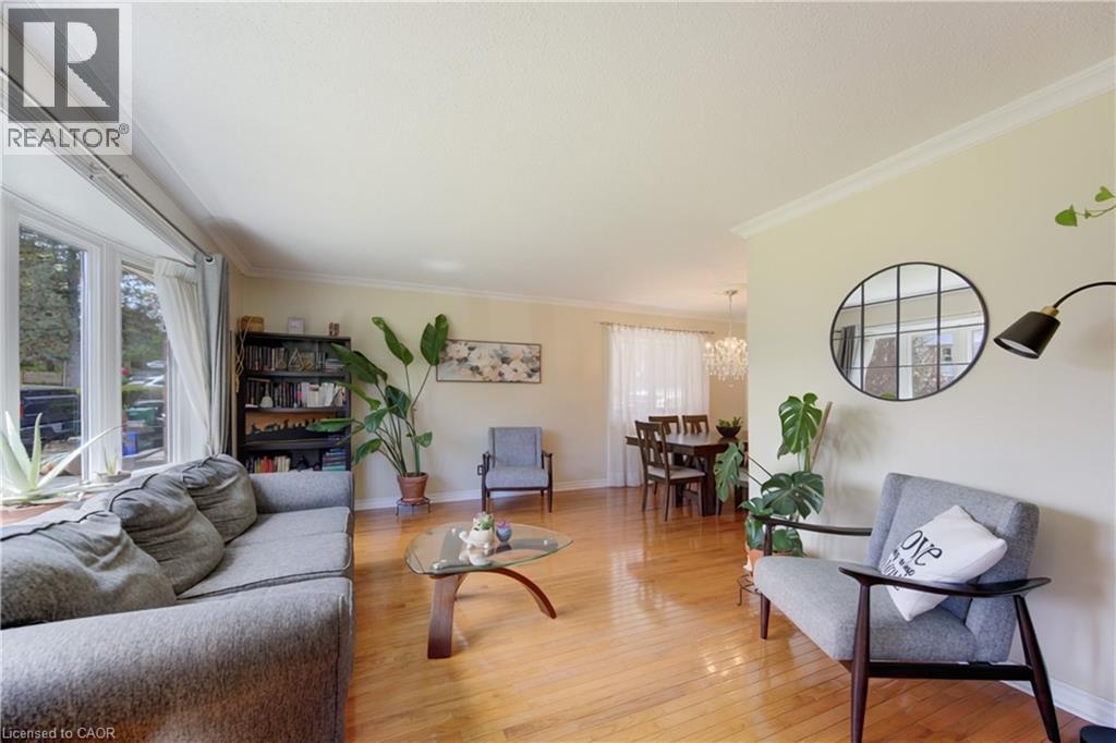 10 BOSWORTH Crescent thumbnail 6