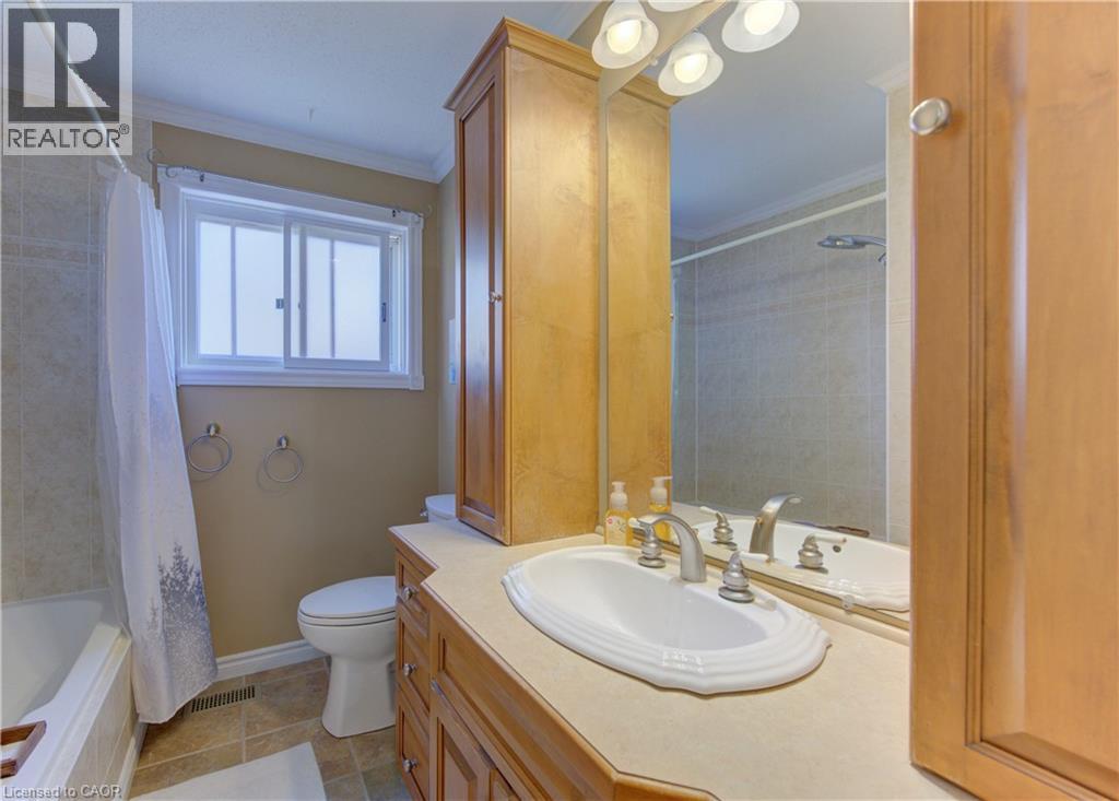 10 BOSWORTH Crescent thumbnail 33