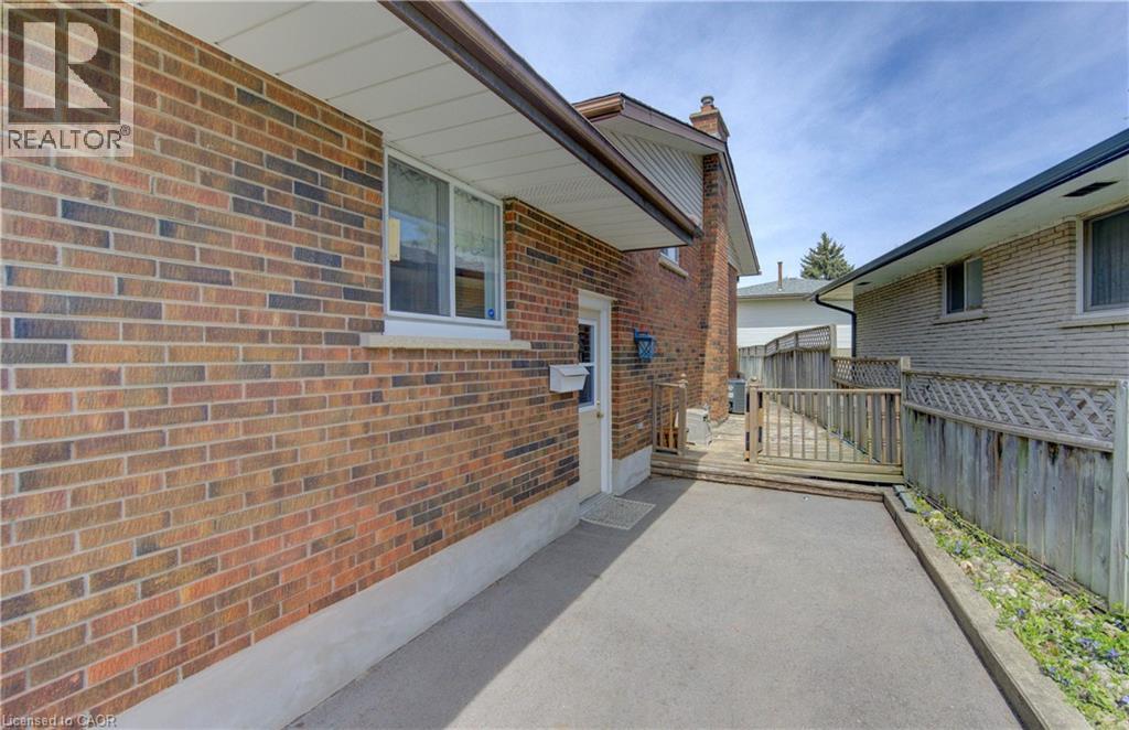 10 BOSWORTH Crescent thumbnail 35