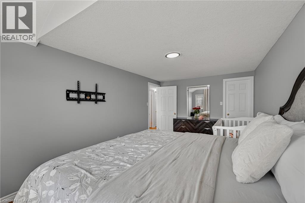 512 SNOWDROP Court thumbnail 20