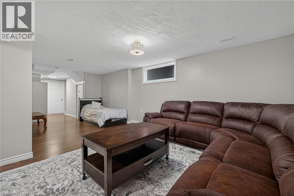512 SNOWDROP Court thumbnail 25