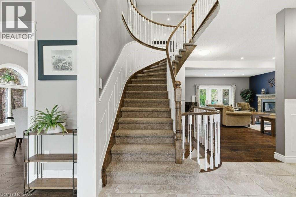 242 CHELTONWOOD Crescent thumbnail 19