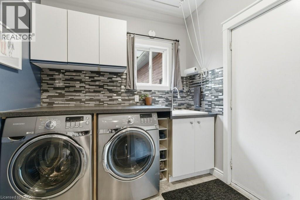 242 CHELTONWOOD Crescent thumbnail 17