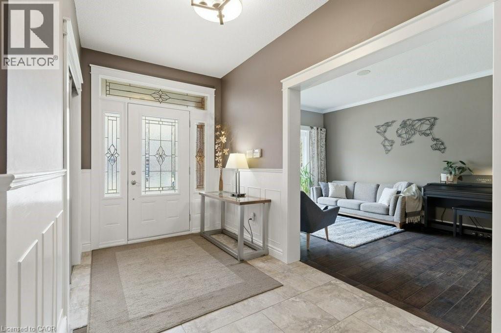 242 CHELTONWOOD Crescent thumbnail 4
