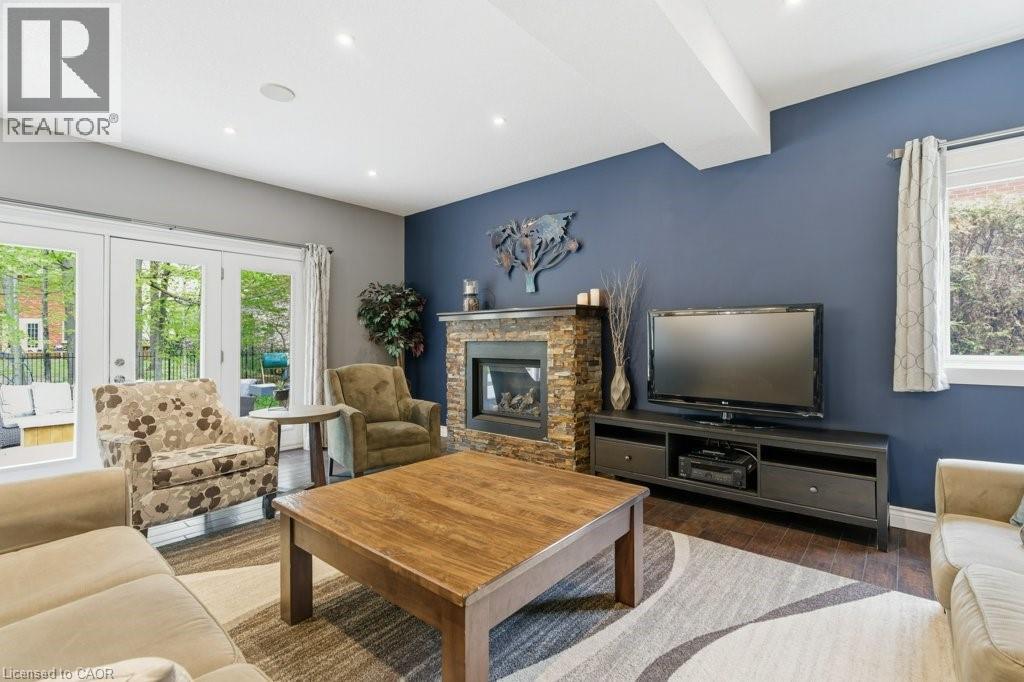 242 CHELTONWOOD Crescent thumbnail 5