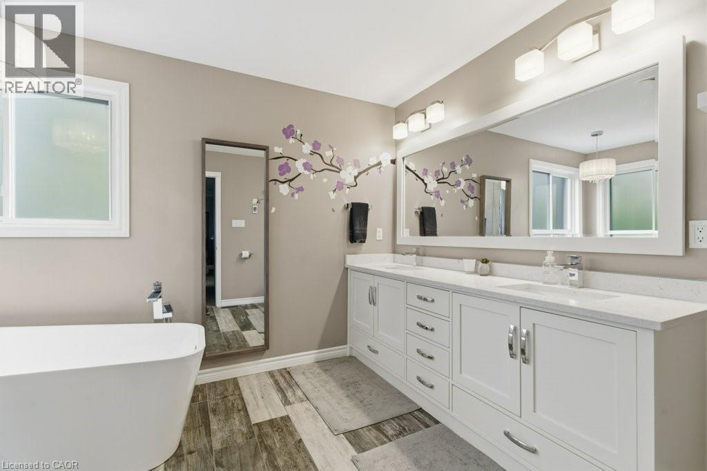 242 CHELTONWOOD Crescent thumbnail 30