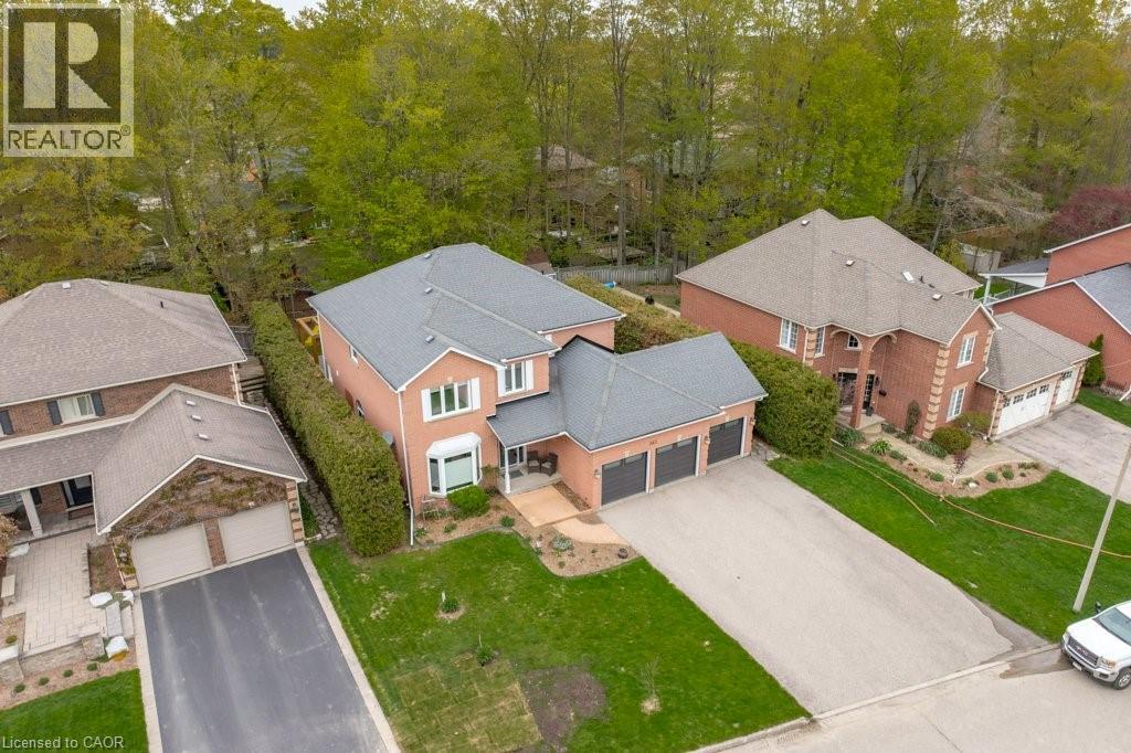 242 CHELTONWOOD Crescent thumbnail 46