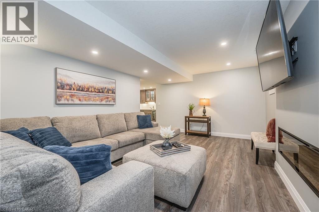 114 WOODBERRY Crescent thumbnail 30