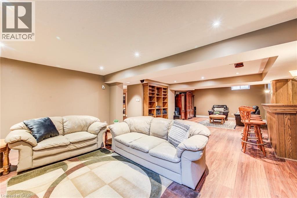 48 LENNOX Crescent thumbnail 38