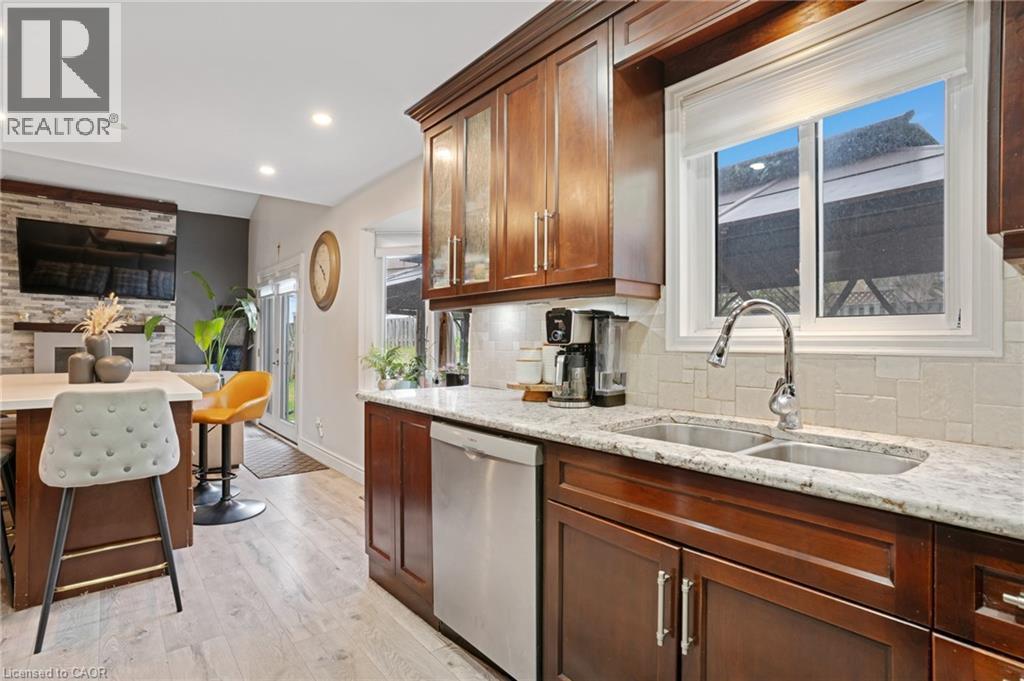 26 TELFER Court thumbnail 16