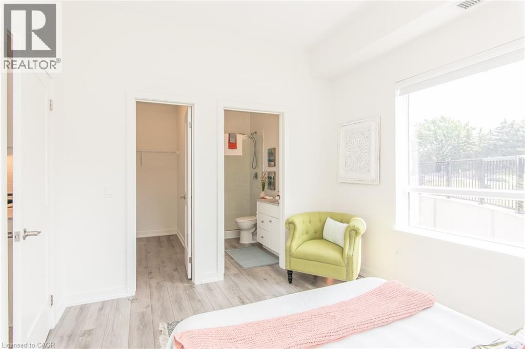 251 NORTHFIELD Drive E Unit# 102 thumbnail 25