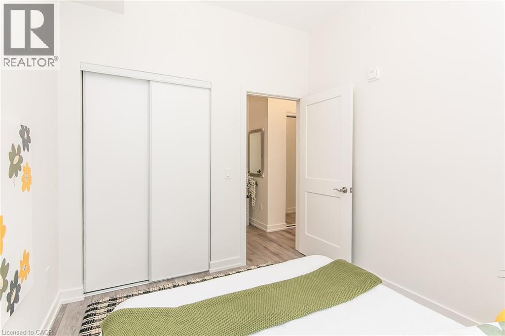 251 NORTHFIELD Drive E Unit# 102 thumbnail 34