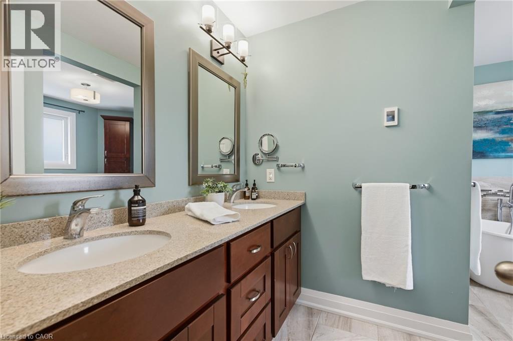 75 HANDORF Drive thumbnail 25