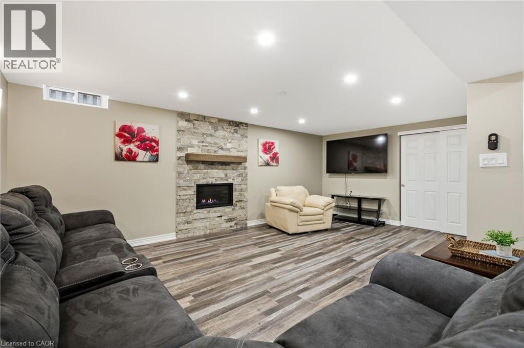 75 HANDORF Drive thumbnail 33