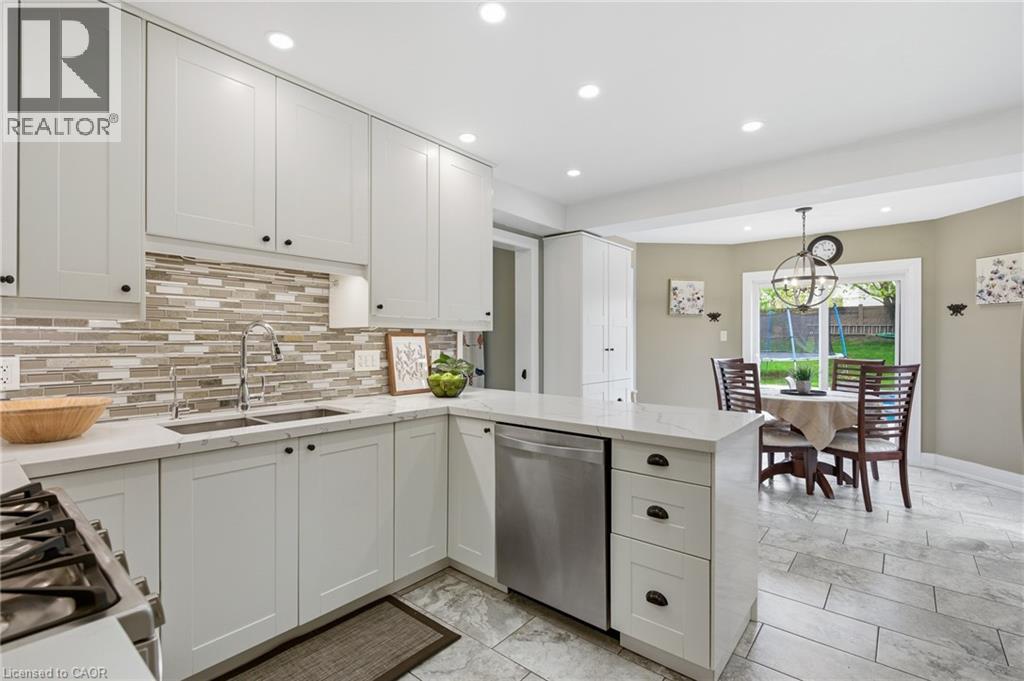 75 HANDORF Drive thumbnail 7