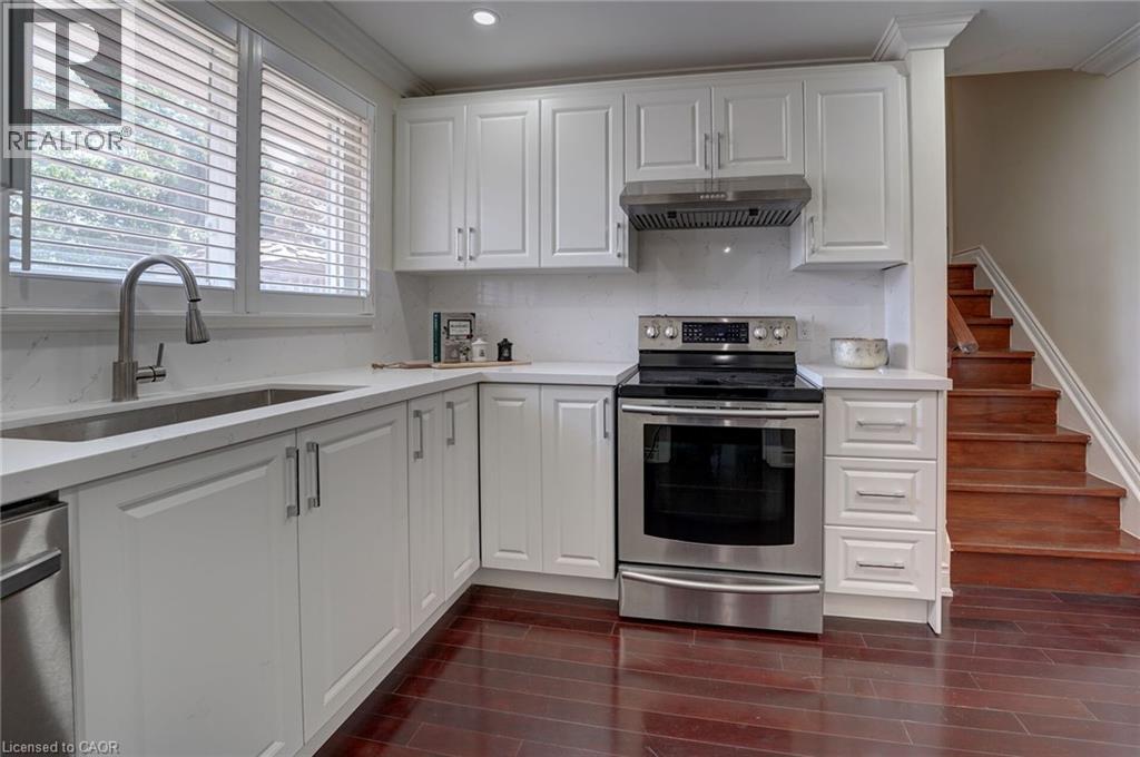 207 CHRISTOPHER Drive thumbnail 18