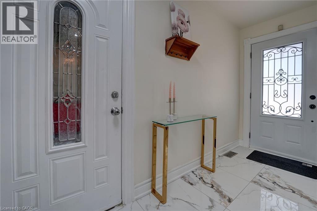 207 CHRISTOPHER Drive thumbnail 7