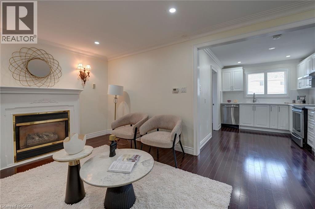 207 CHRISTOPHER Drive thumbnail 17