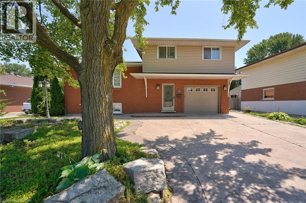 207 CHRISTOPHER Drive thumbnail 2