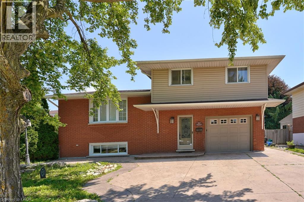 207 CHRISTOPHER Drive thumbnail 4