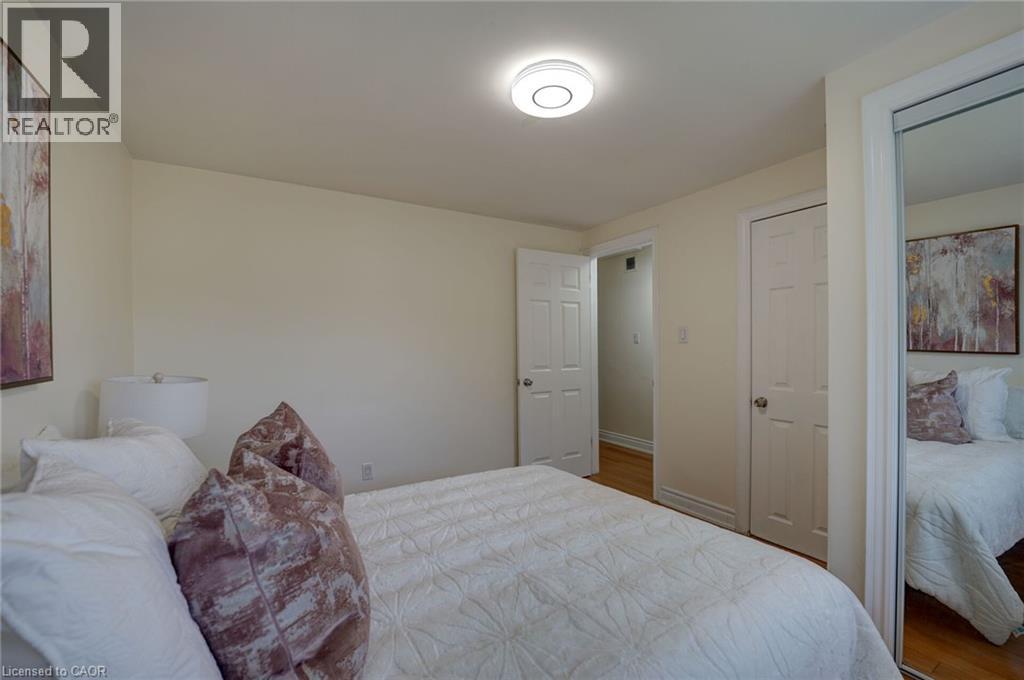 207 CHRISTOPHER Drive thumbnail 35