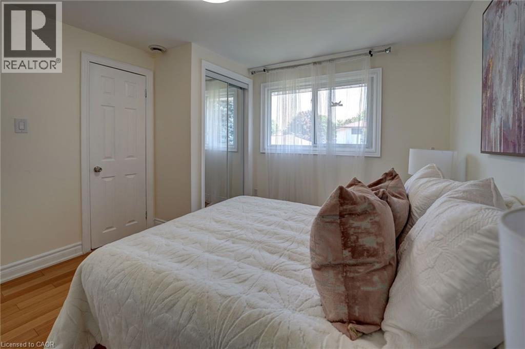 207 CHRISTOPHER Drive thumbnail 34