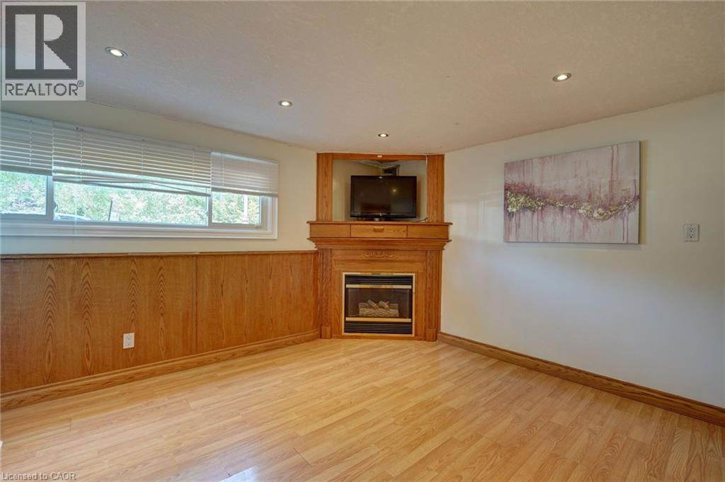 207 CHRISTOPHER Drive thumbnail 43