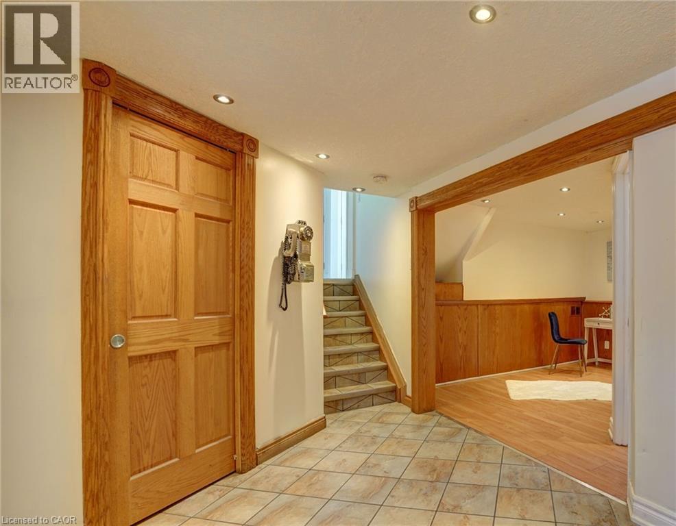 207 CHRISTOPHER Drive thumbnail 44