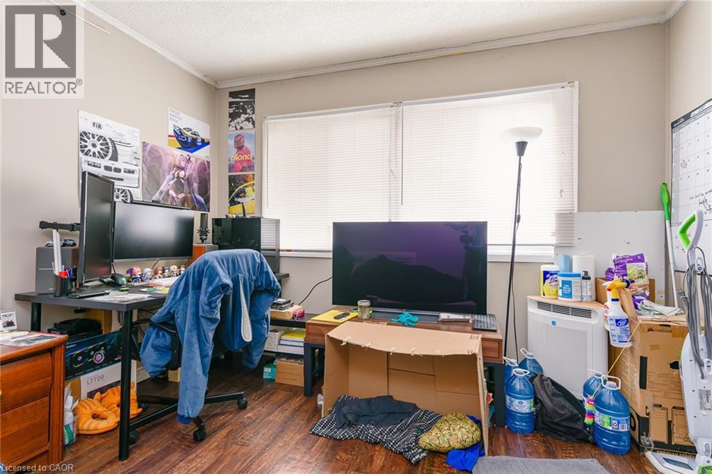 121 UNIVERSITY Avenue E Unit# 32 thumbnail 17