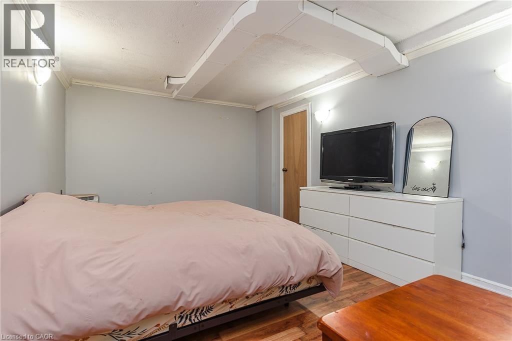 121 UNIVERSITY Avenue E Unit# 32 thumbnail 30
