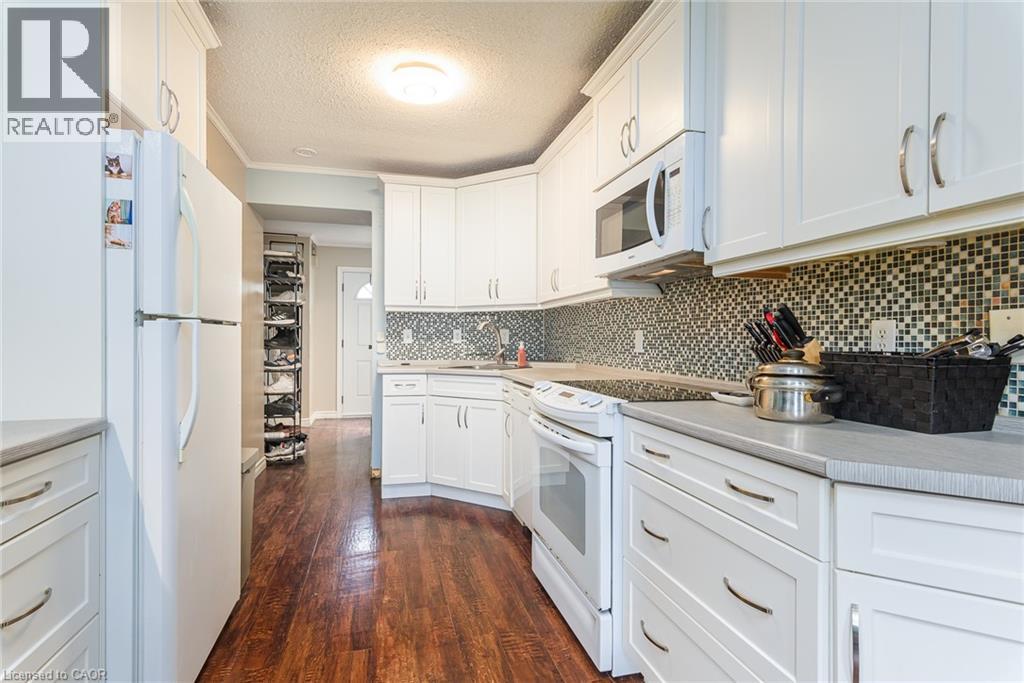 121 UNIVERSITY Avenue E Unit# 32 thumbnail 8