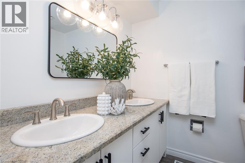 397 KEATS Way Unit# 4 thumbnail 27