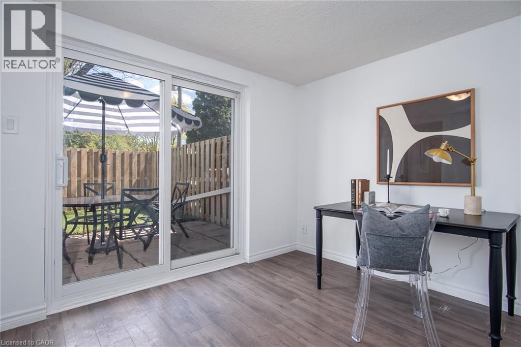 397 KEATS Way Unit# 4 thumbnail 33
