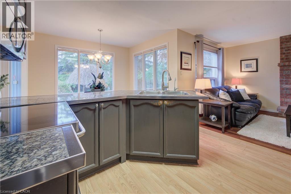 112 WEST ACRES Crescent thumbnail 11