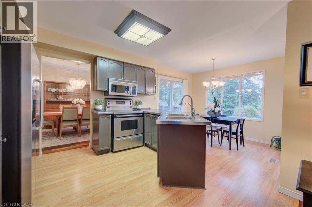 112 WEST ACRES Crescent thumbnail 8