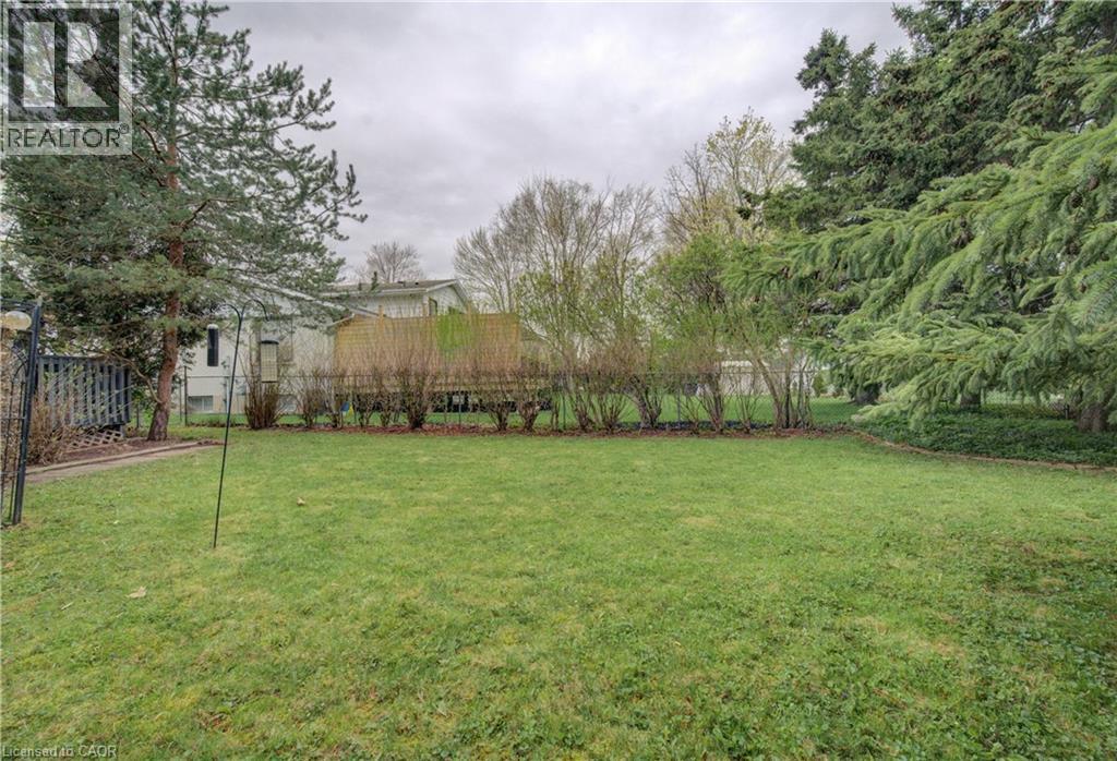 112 WEST ACRES Crescent thumbnail 38