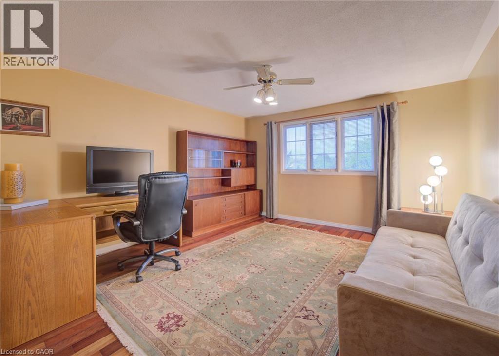 112 WEST ACRES Crescent thumbnail 25