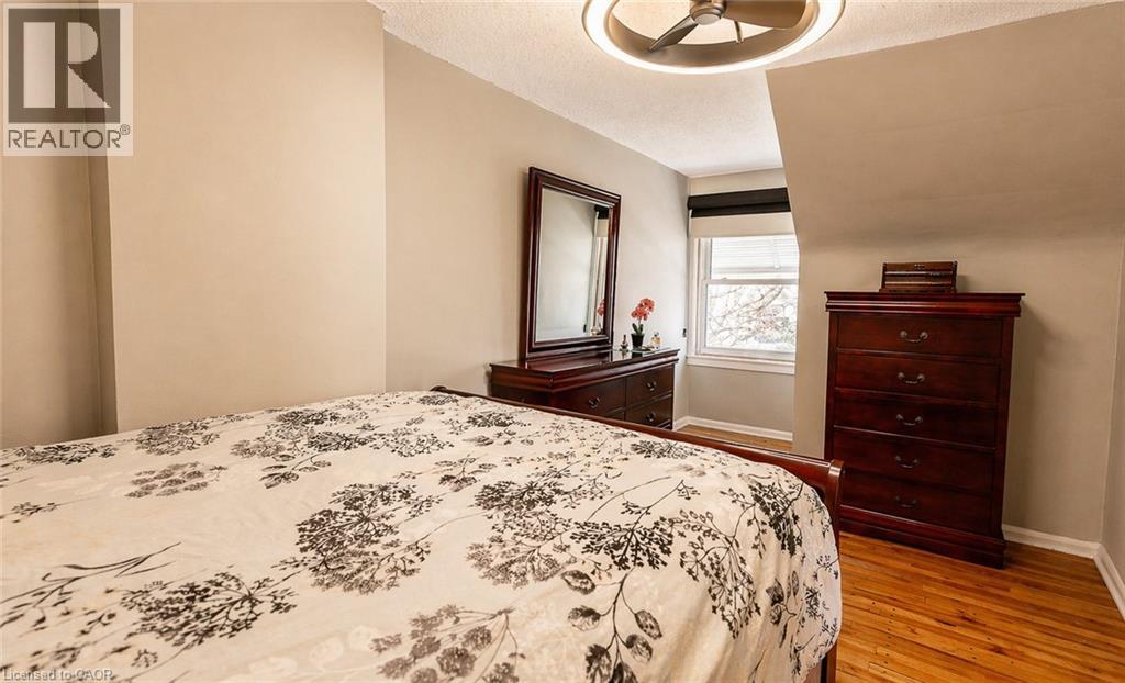 110 LORNE Crescent thumbnail 15